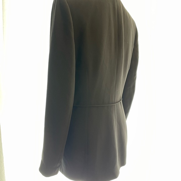 Ann Taylor size 6 black blazer with string accent belt - Picture 8 of 9